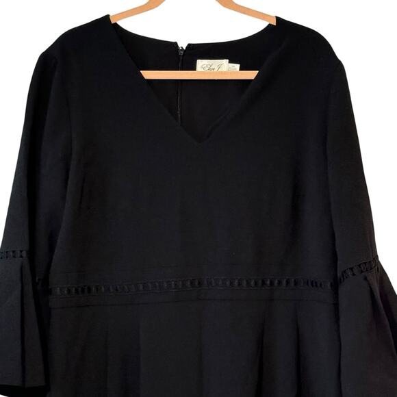 Eliza J Plus Size 14W Black Bell Sleeve Wide Leg Jumpsuit - Picture 3 of 9